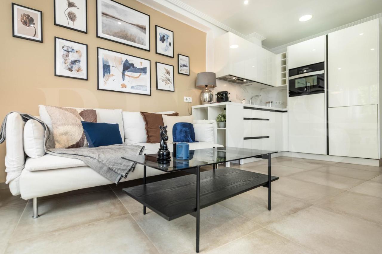 Serene & Spacious Apartment - Center By Rems Málaga Dış mekan fotoğraf