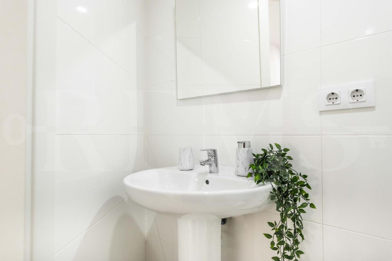 Serene & Spacious Apartment - Center By Rems Málaga Dış mekan fotoğraf