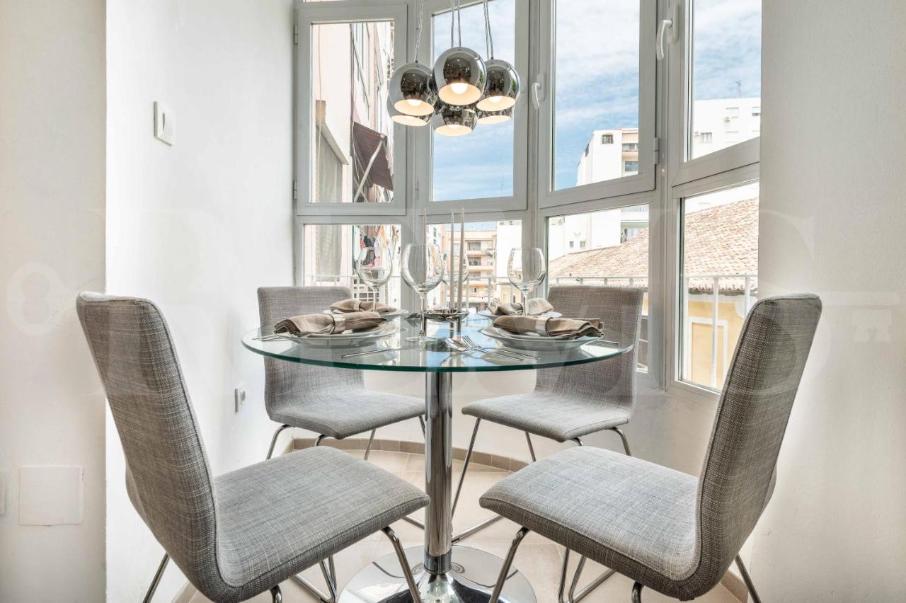 Serene & Spacious Apartment - Center By Rems Málaga Dış mekan fotoğraf